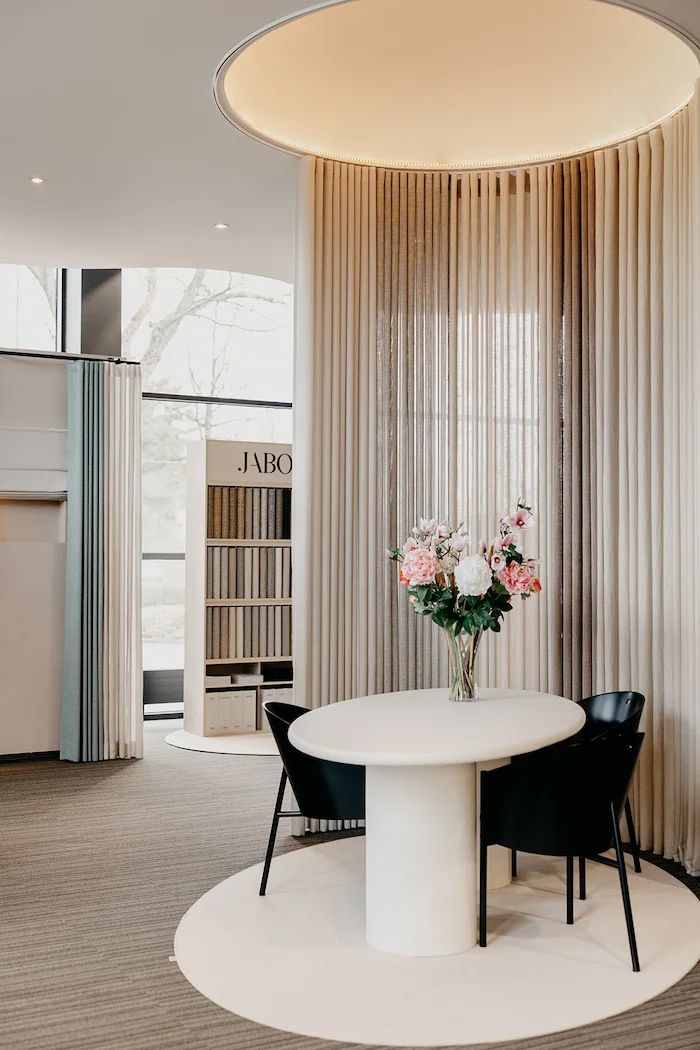 Tapijten collectie in de showroom van T2 Shop